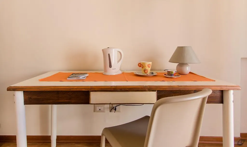 Apartment Attico Con 2 Camere In Via Vespucci Italy